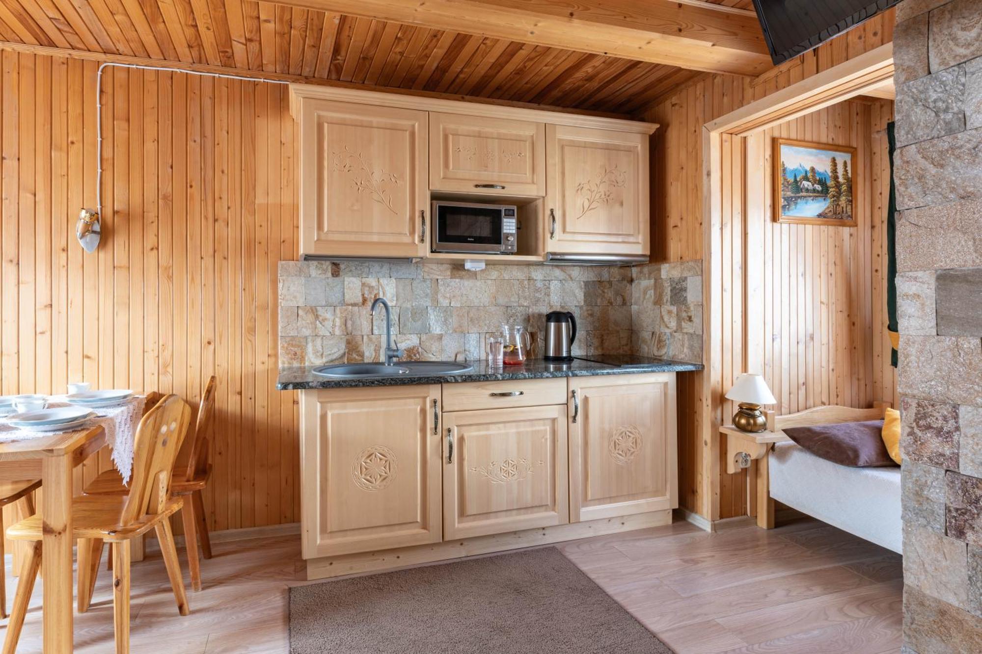 Apartamenty I Pokoje Pod Limbami - Sauna, Teznia 부코비나 타트잔스카 외부 사진