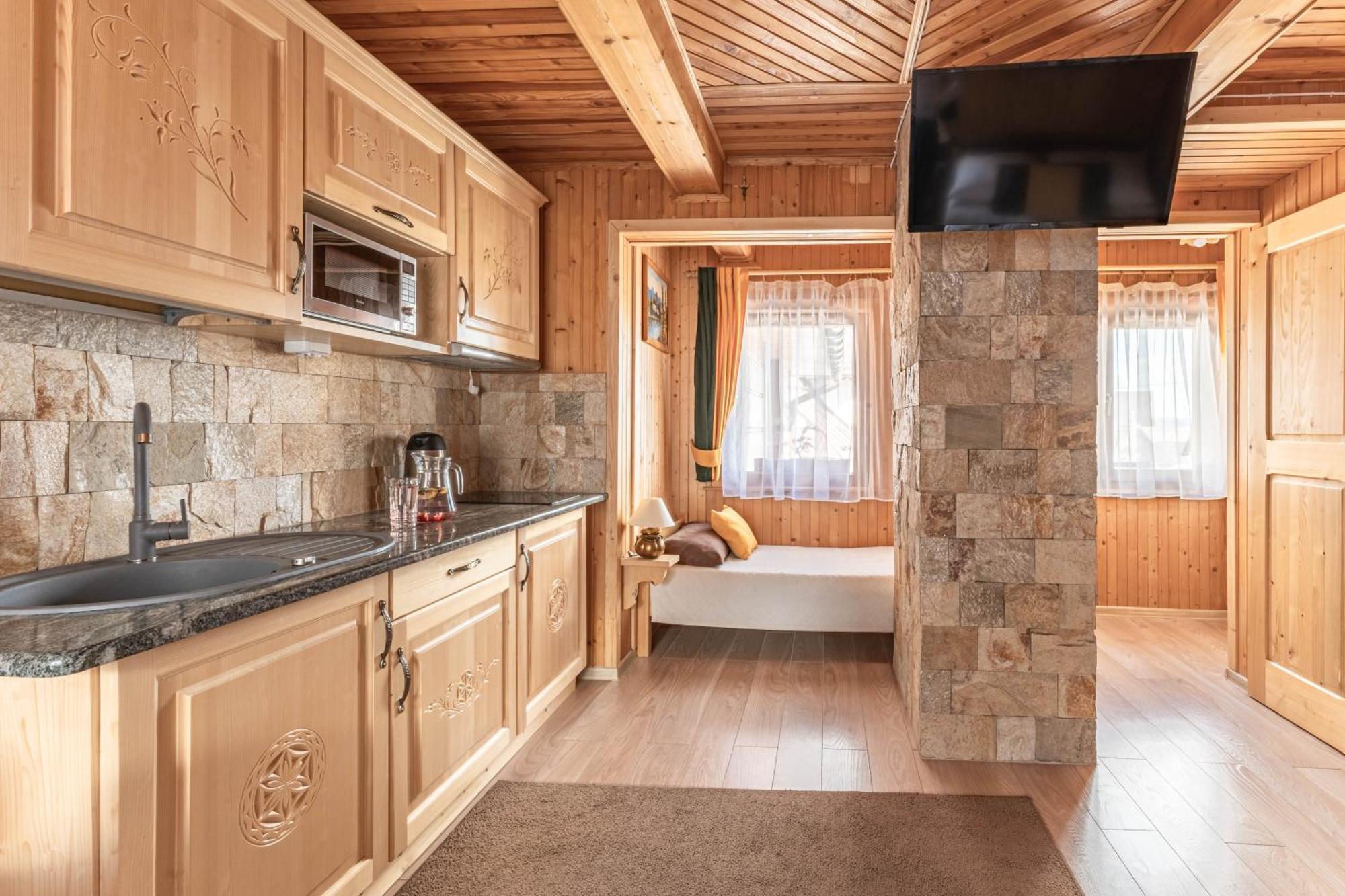 Apartamenty I Pokoje Pod Limbami - Sauna, Teznia 부코비나 타트잔스카 외부 사진